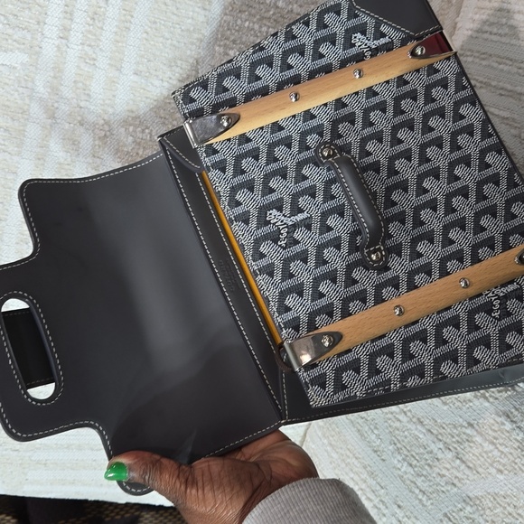 GOYARD Grey  Saigon Structure PM Goyardine Palladium Hardware - Picture 13 of 16